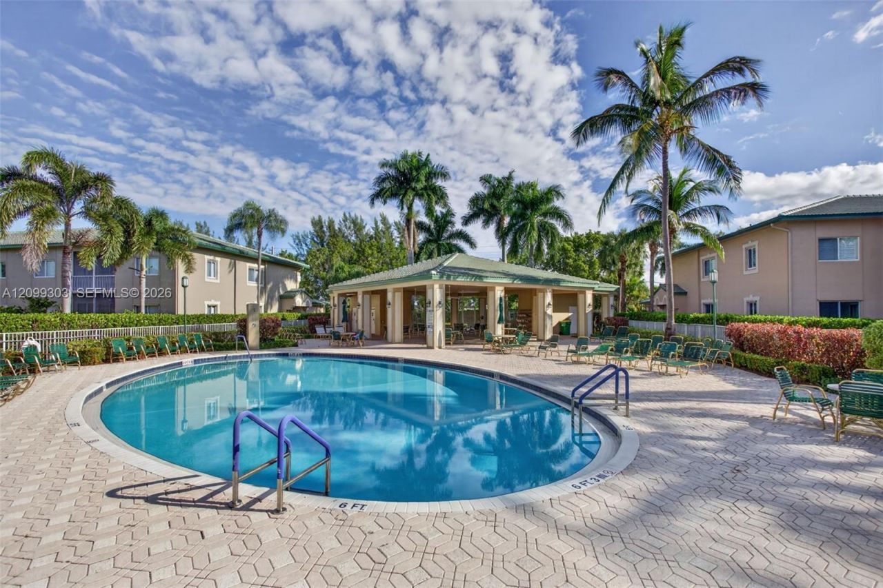 7917 Exeter Blvd E , Unit 101, Tamarac, FL 33321 Photo