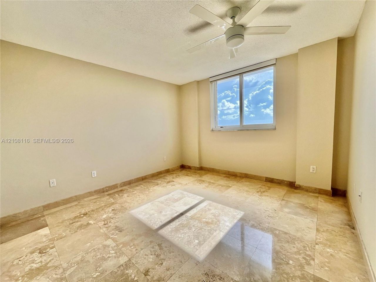 6422 Collins Ave, Unit 1403, Miami Beach, FL 33141 Photo