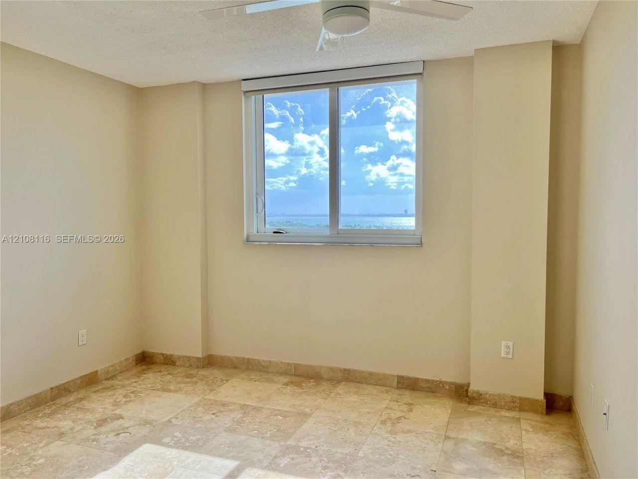 6422 Collins Ave, Unit 1403, Miami Beach, FL 33141 Photo