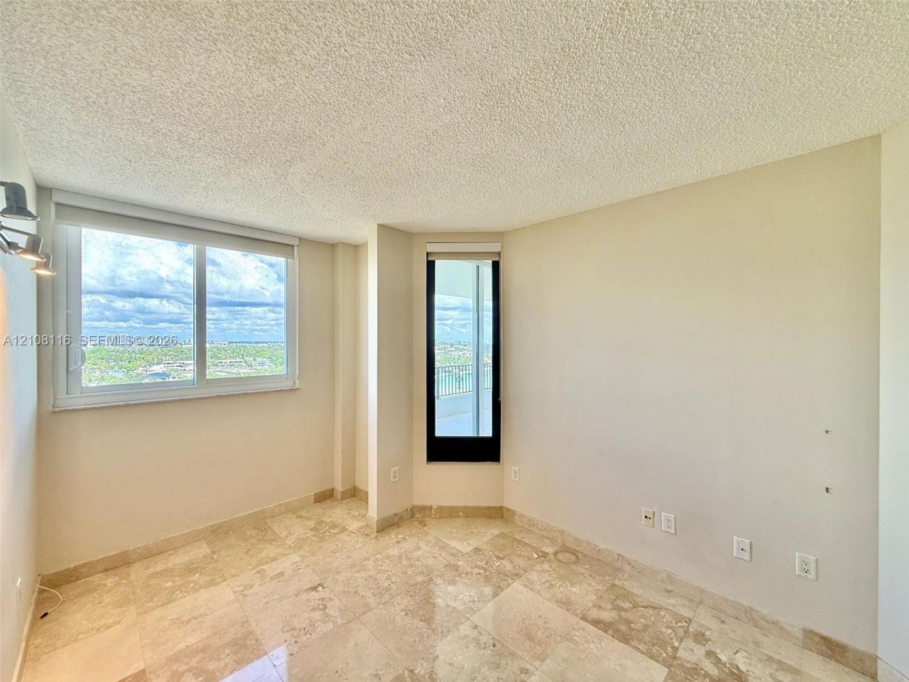 6422 Collins Ave, Unit 1403, Miami Beach, FL 33141 Photo
