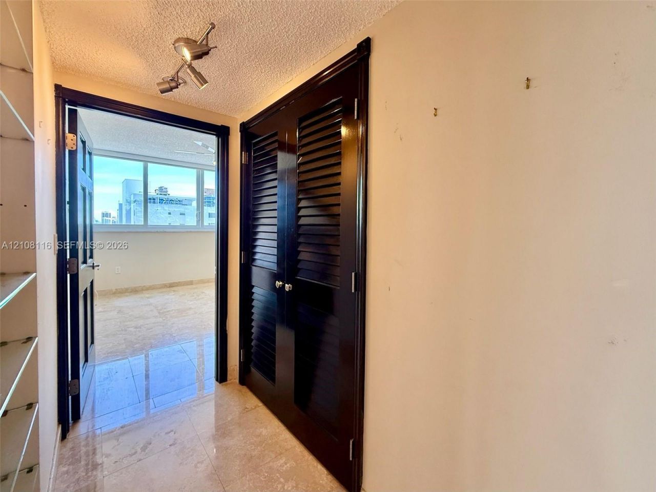 6422 Collins Ave, Unit 1403, Miami Beach, FL 33141 Photo