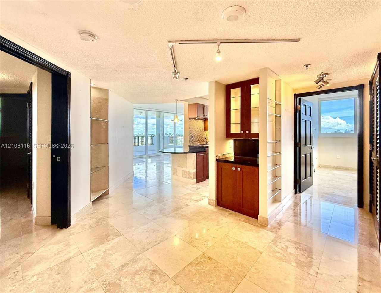 6422 Collins Ave, Unit 1403, Miami Beach, FL 33141 Photo