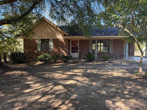 132 Carolyn Drive, Columbus, MS 39702