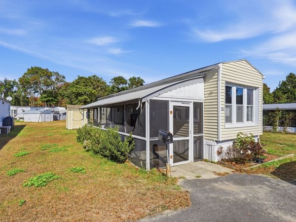 460 Collins Street, Unit 33, Attleboro, MA 02703