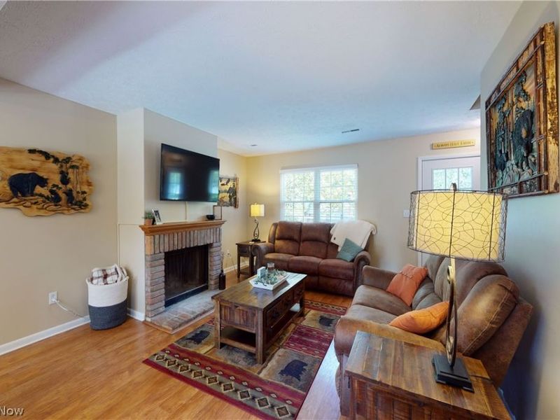 8785 Eastbrook Circle, Chagrin Falls, OH 44023 Photo 12