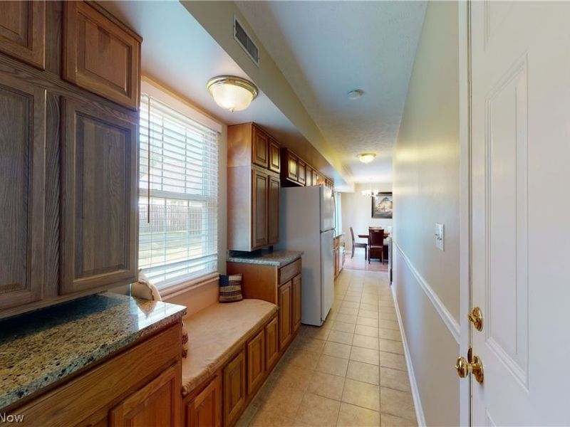 8785 Eastbrook Circle, Chagrin Falls, OH 44023 Photo 17