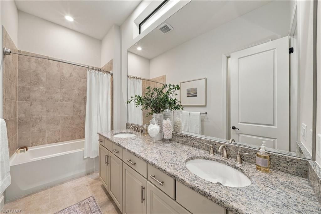 9021 Sorreno Ct , Naples, FL 34119 Photo