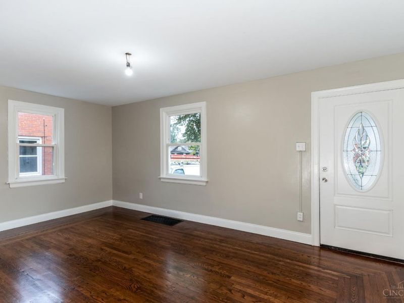 1166 Groesbeck Road, Cincinnati, OH 45224 Photo 3