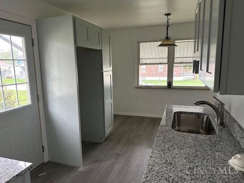 7549 Ross Avenue, Springfield Township, OH 45237 Photo 9