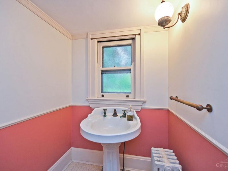 254 Elm Avenue, Wyoming, OH 45215 Photo 27