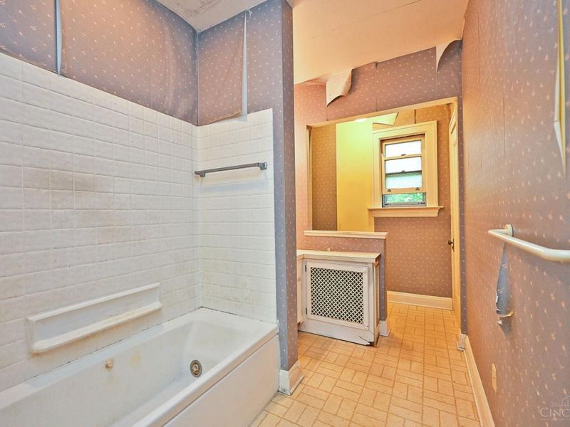 254 Elm Avenue, Wyoming, OH 45215 Photo 41