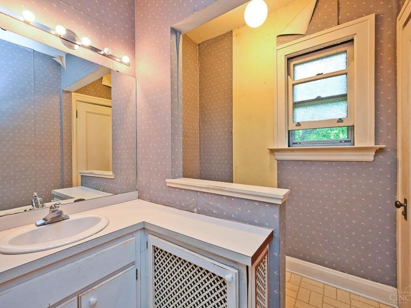 254 Elm Avenue, Wyoming, OH 45215 Photo 42