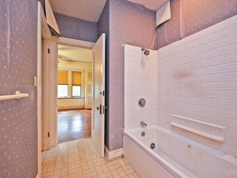 254 Elm Avenue, Wyoming, OH 45215 Photo 43