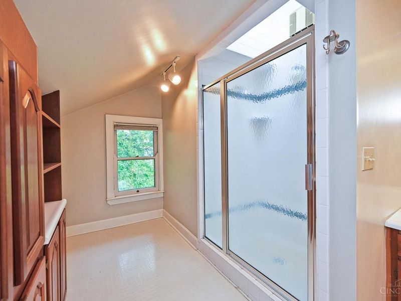 254 Elm Avenue, Wyoming, OH 45215 Photo 47