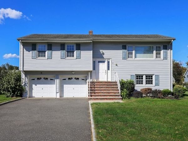 15 Roselle Ave, Cranford, NJ 07016