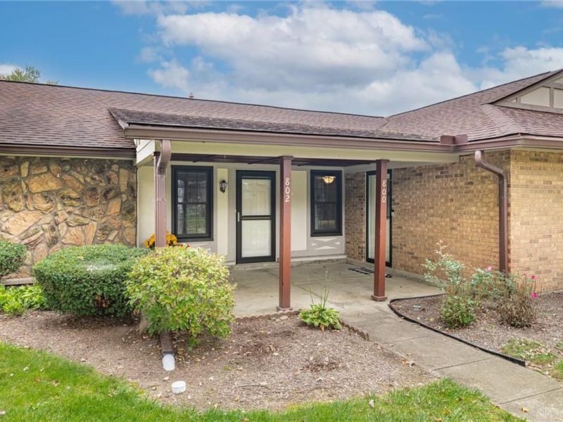 802 Pine Needles Drive, Centerville, OH 45458 Photo 4