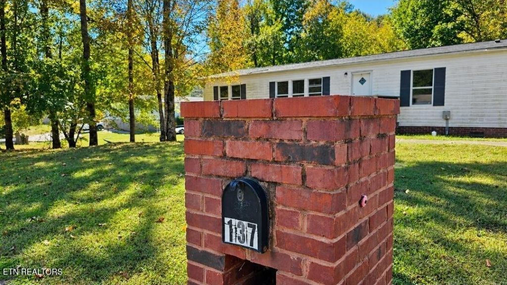 137 Cutters Lane , Clinton, TN 37716 Main Photo
