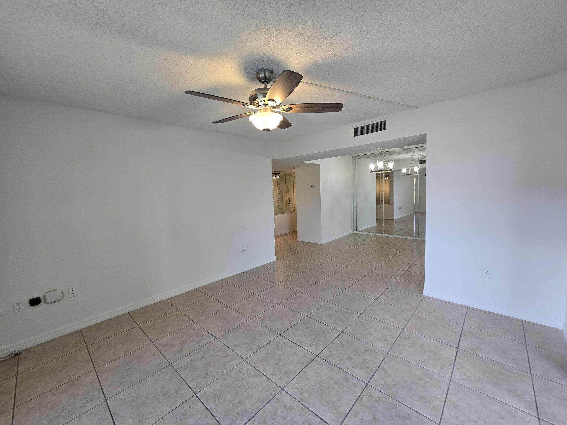 4154 Inverrary Drive, Unit 302, Lauderhill, FL 33319 Photo