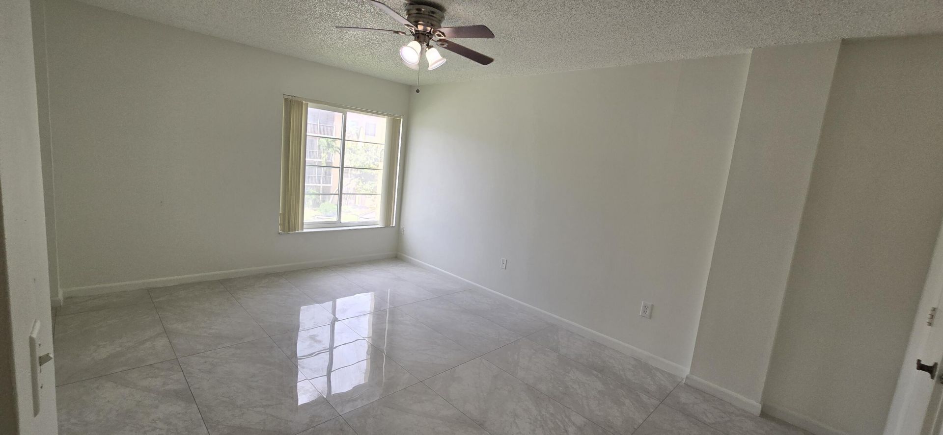4154 Inverrary Drive, Unit 302, Lauderhill, FL 33319 Photo