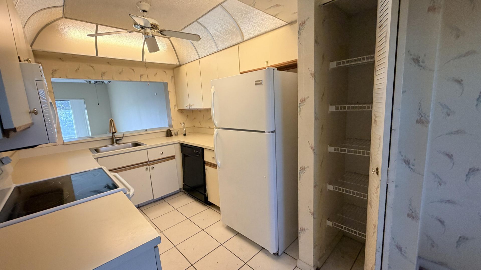 7879 Willow Spring Drive, Unit 927, Lake Worth, FL 33467 Photo