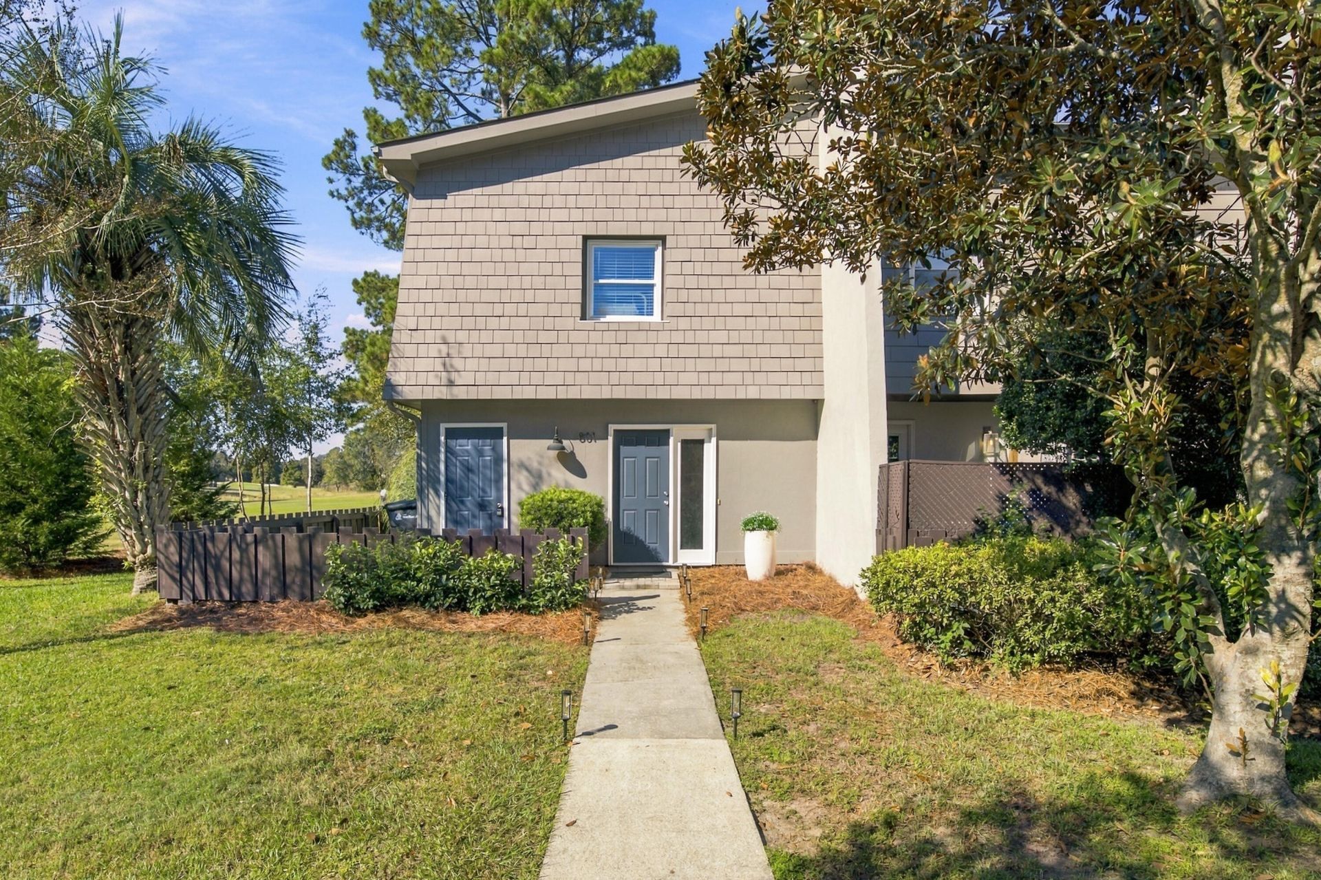 801 Ventura Place Photo 9