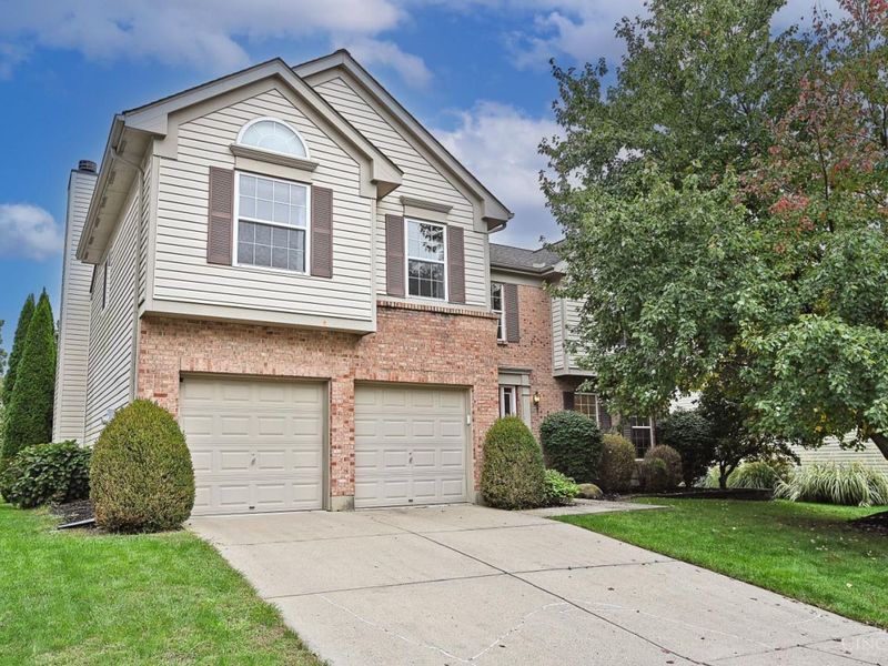 6004 Hidden Oaks Court, Hamilton Township, OH 45039 Photo 2