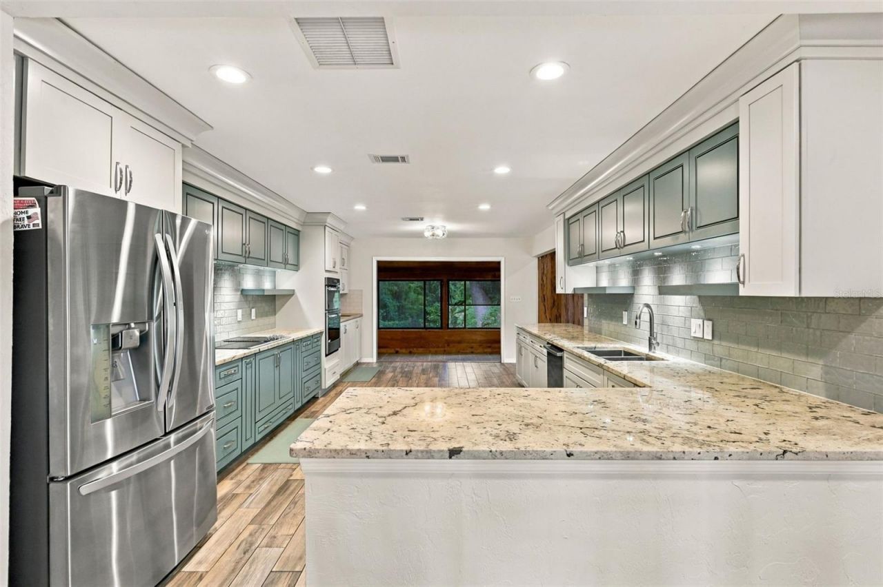 41520 Charm Lake Drive, Umatilla, FL 32784 Photo