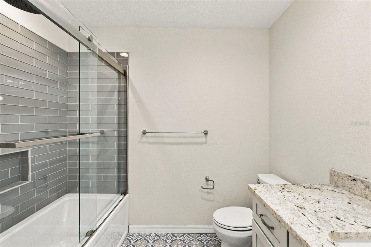 41520 Charm Lake Drive, Umatilla, FL 32784 Photo