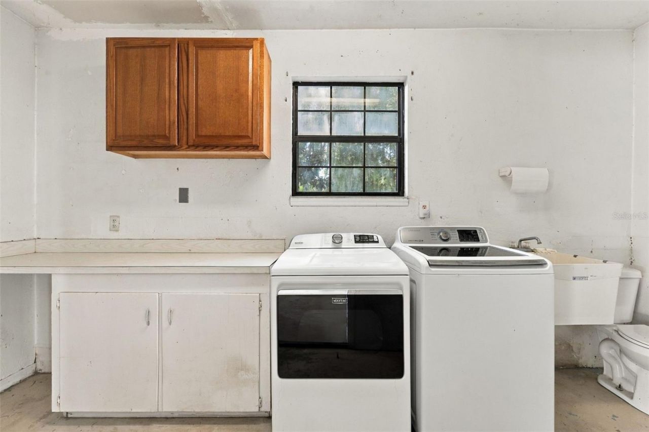 41520 Charm Lake Drive, Umatilla, FL 32784 Photo