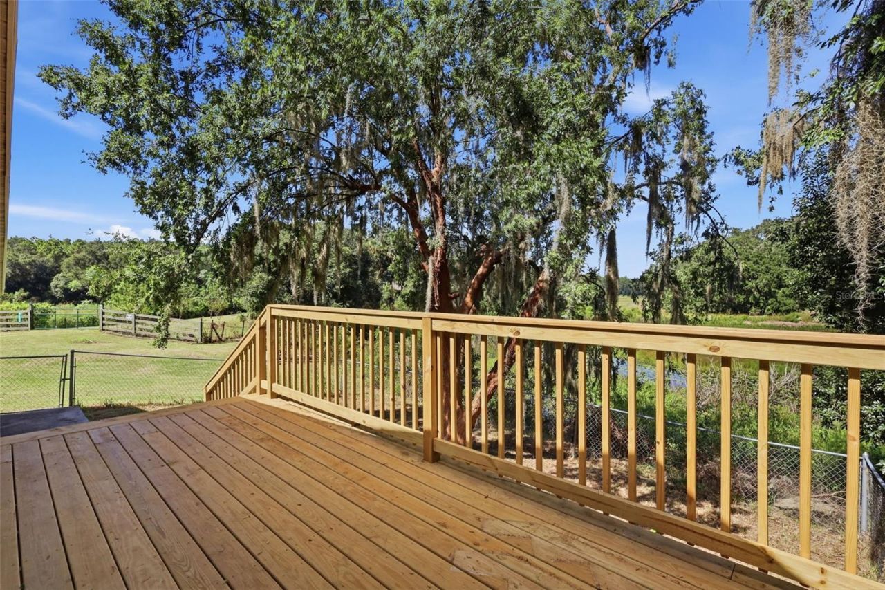 41520 Charm Lake Drive, Umatilla, FL 32784 Photo