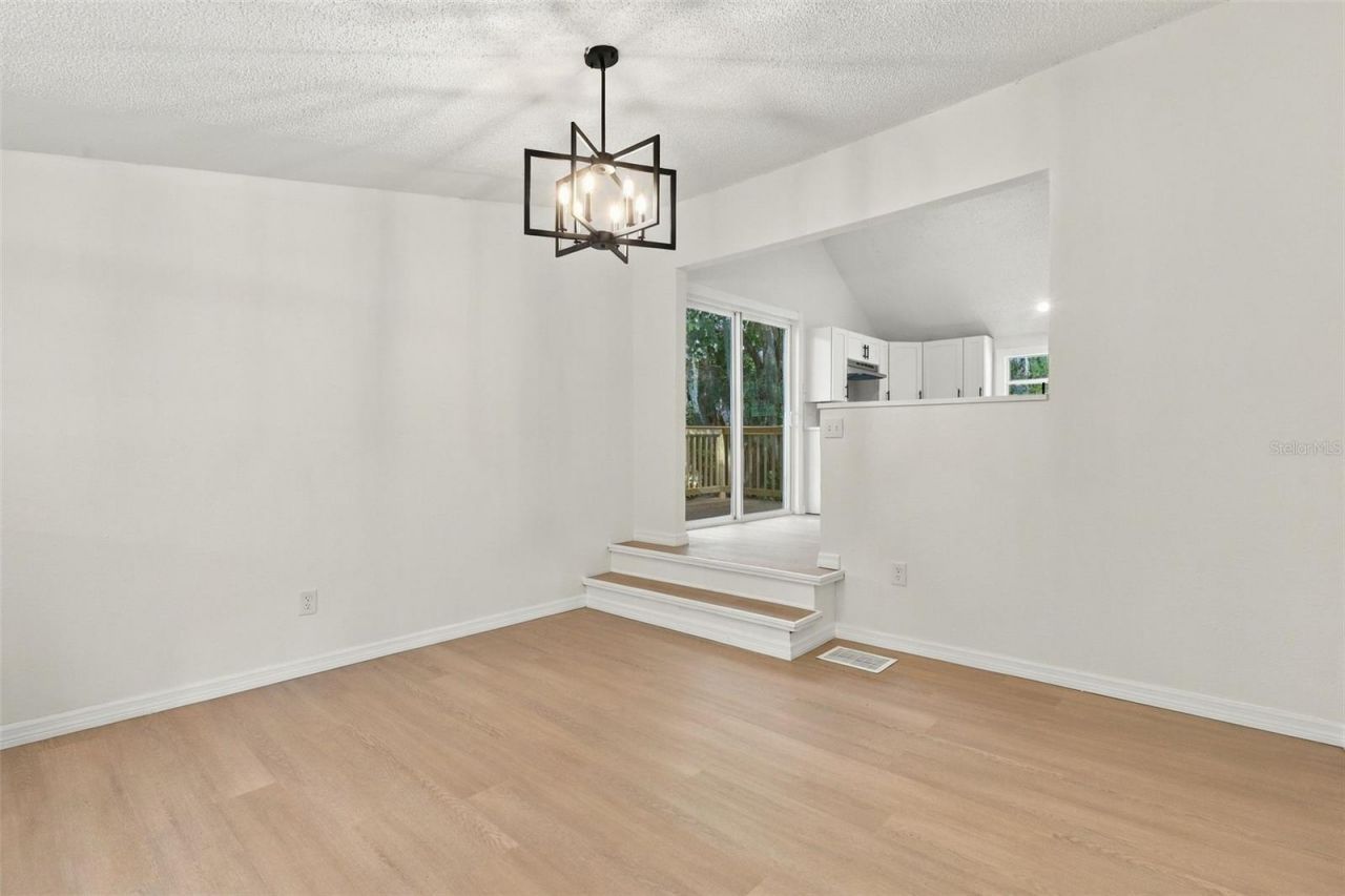 41520 Charm Lake Drive, Umatilla, FL 32784 Photo