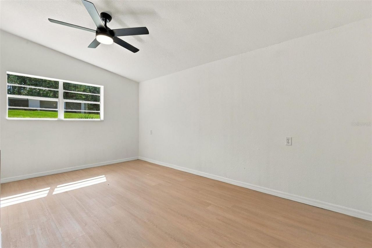41520 Charm Lake Drive, Umatilla, FL 32784 Photo
