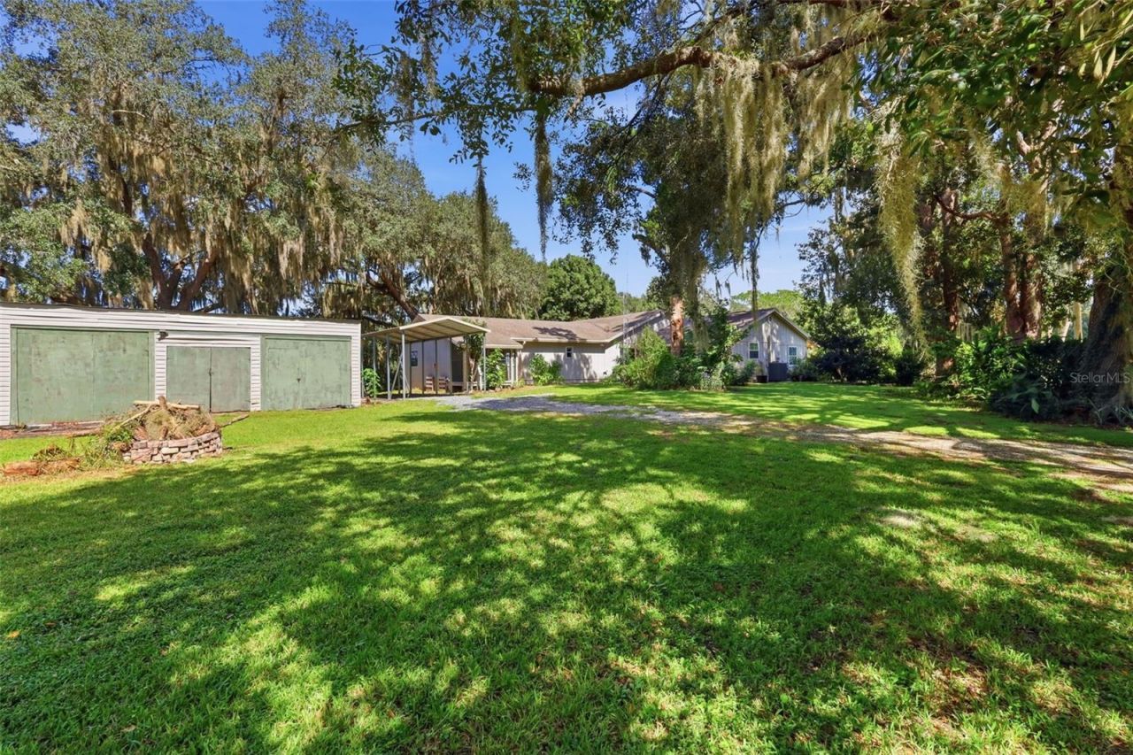 41520 Charm Lake Drive, Umatilla, FL 32784 Photo