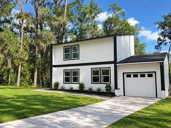 1521 NW 35 TERRACE , GAINESVILLE, FL 32605