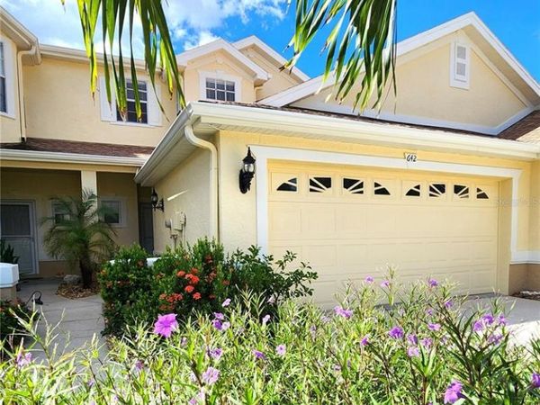 642 SPRING LAKE CIRCLE , TARPON SPRINGS, FL 34688