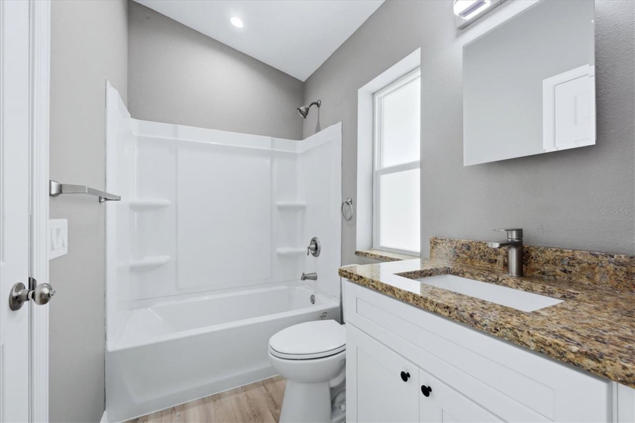 3908 Walnut Avenue, Sarasota, FL 34234 Photo