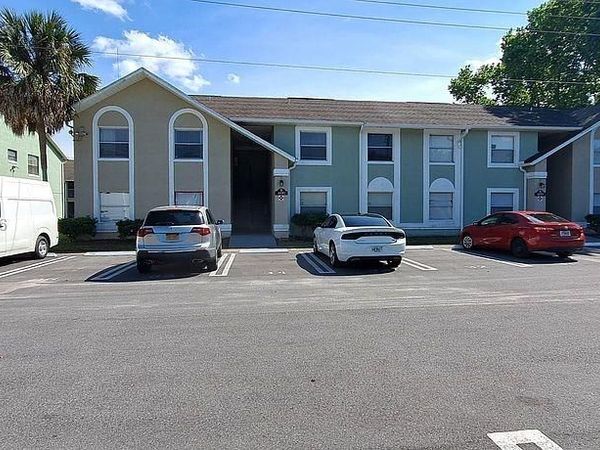 4100 Pershing Pointe Place , Unit 4, Orlando, FL 32822