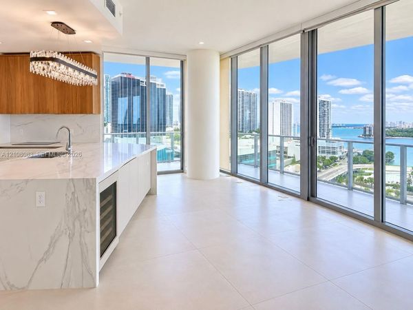 1400 Biscayne Blvd , Unit 1206, Miami, FL 33132