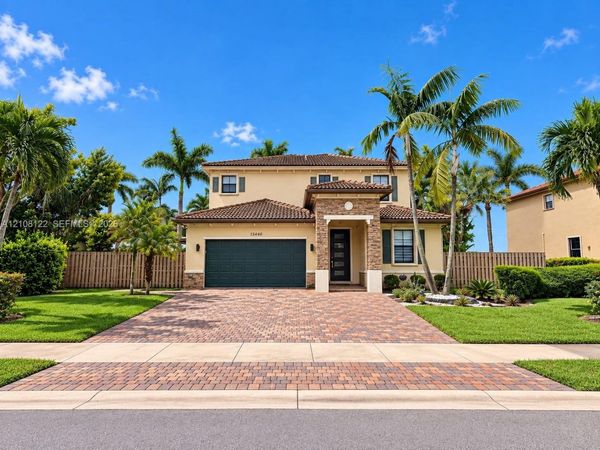 15480 SW 119th Ter , Miami, FL 33196