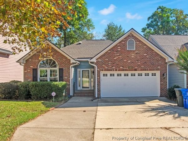 1527 Dixon Drive, Fayetteville, NC 28305