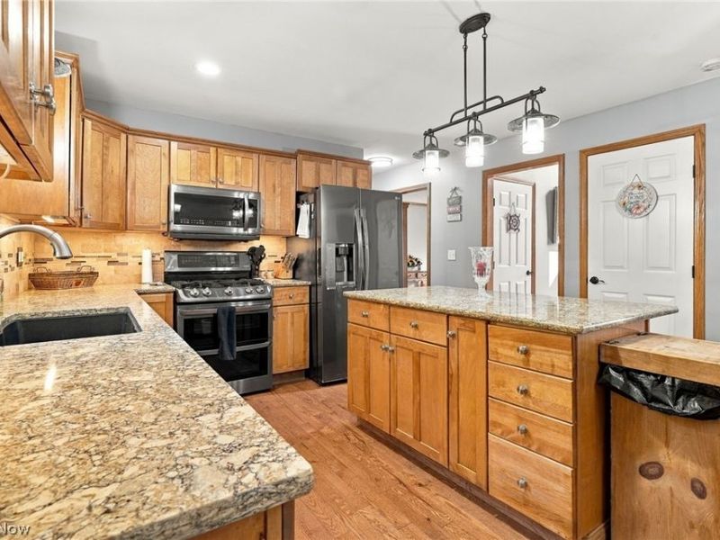 1907 Dogwood Square NE, Bolivar, OH 44612 Photo 10