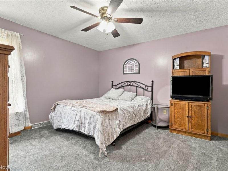 1907 Dogwood Square NE, Bolivar, OH 44612 Photo 19