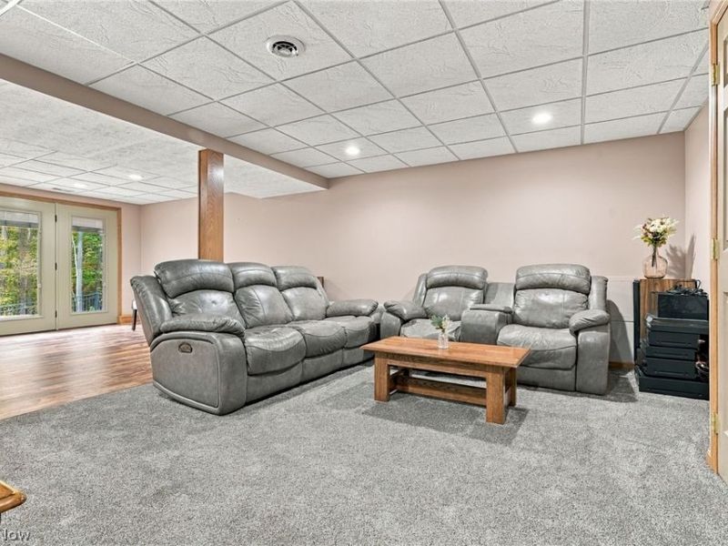 1907 Dogwood Square NE, Bolivar, OH 44612 Photo 22