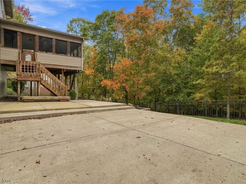 1907 Dogwood Square NE, Bolivar, OH 44612 Photo 25