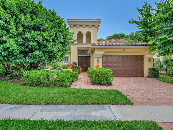 8933 Via Brilliante, Wellington, FL 33411
