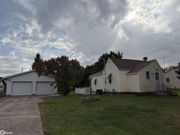 910 7th Avenue North, Humboldt, IA 50548
