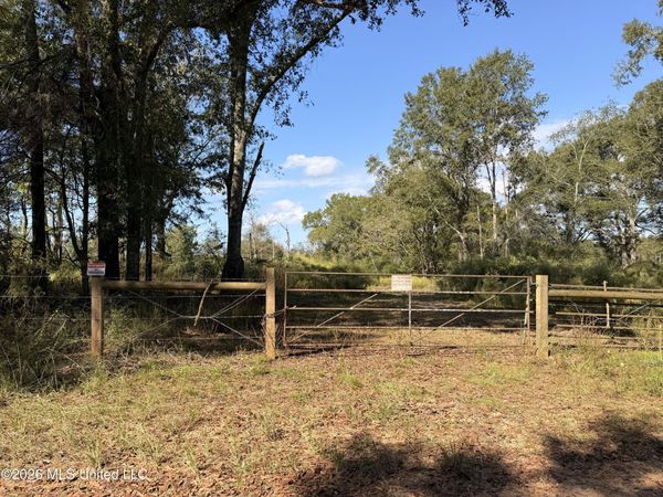 Peterson Road, Smithdale, MS 39664