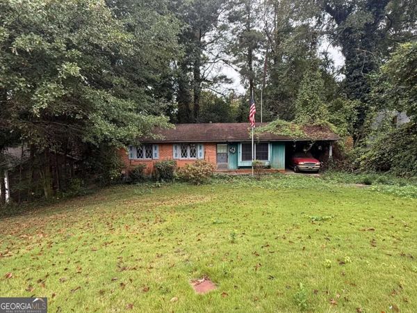 2072 Glenroy Drive SE, Smyrna, GA 30080