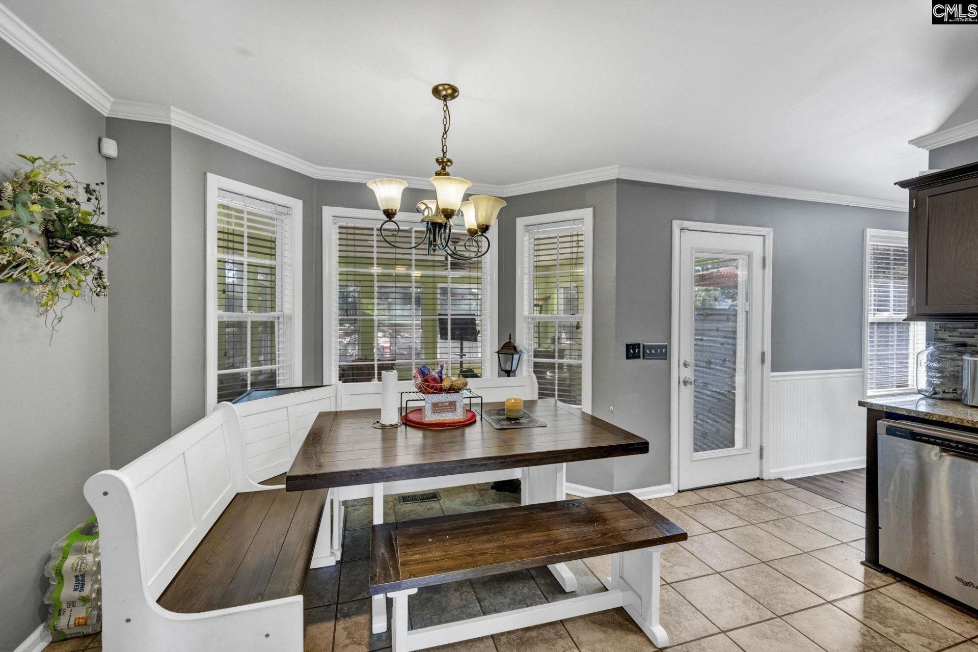 239 Charles Towne Court  Photo 12