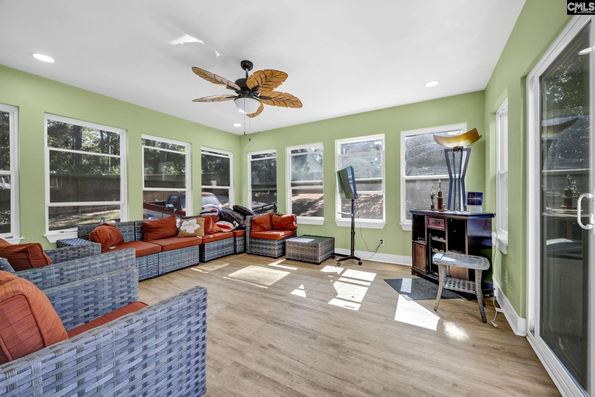 239 Charles Towne Court  Photo 14